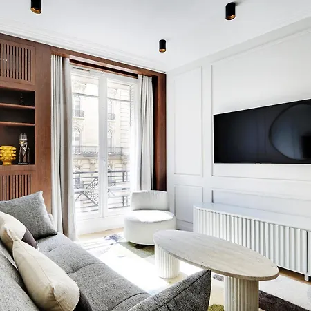 Pick A Flat's In Triangle D'or - Pierre 1er De Serbie Parigi